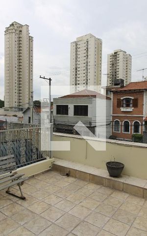 Casa à venda com 200m², 3 quartos e 2 vagasQuarto 1 - Varanda 