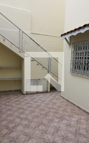 Casa à venda com 200m², 3 quartos e 2 vagasQuintal