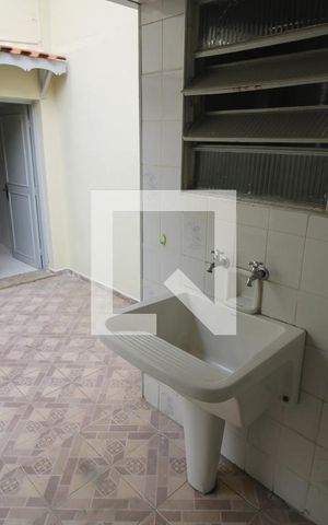 Casa à venda com 200m², 3 quartos e 2 vagasÁrea de Serviço