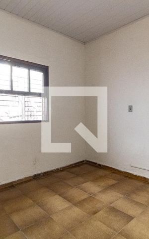 Casa para alugar com 27m², 1 quarto e 1 vaga Casa para alugar com 27m², 1 quarto e 1 vagaQuarto