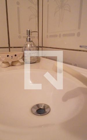 Casa à venda com 90m², 1 quarto e 2 vagasBanheiro