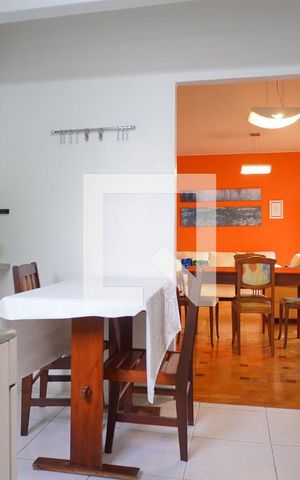 Apartamento para alugar com 83m², 2 quartos e sem vagaCozinha 