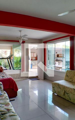 Casa à venda com 277m², 4 quartos e 2 vagas Casa à venda com 277m², 4 quartos e 2 vagasQuarto 2