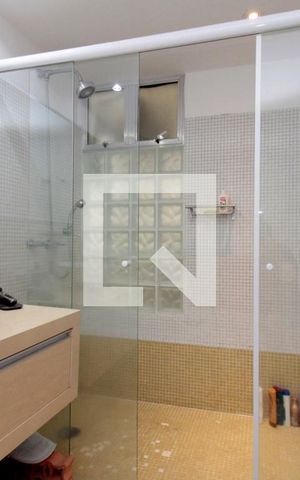 Apartamento à venda com 177m², 3 quartos e 1 vagaBanheiro da Suíte