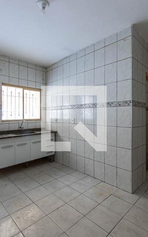Casa à venda com 60m², 2 quartos e sem vaga Casa à venda com 60m², 2 quartos e sem vagaCozinha
