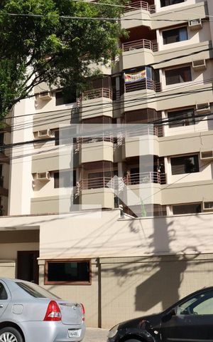 Apartamento à venda com 150m², 3 quartos e 2 vagas Apartamento à venda com 150m², 3 quartos e 2 vagasFachada e portaria
