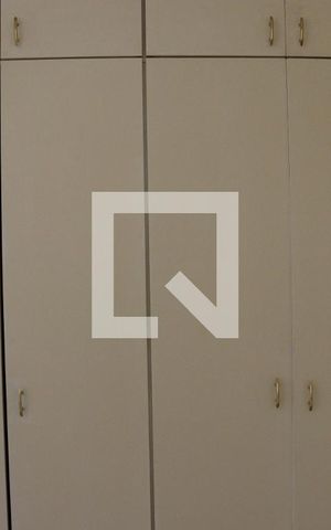 Apartamento à venda com 150m², 3 quartos e 2 vagas Apartamento à venda com 150m², 3 quartos e 2 vagasQuarto 2 - Armários