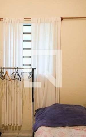 Casa à venda com 350m², 4 quartos e 4 vagasQuarto/Área de Serviço