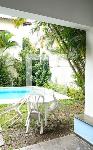 Casa à venda com 350m², 4 quartos e 4 vagasChurrasqueira