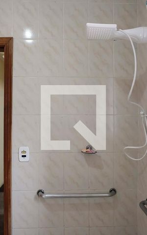 Casa à venda com 350m², 4 quartos e 4 vagasBanheiro Quartos