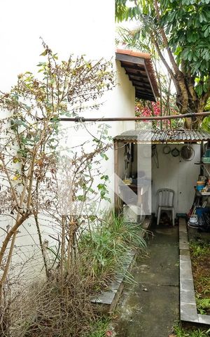 Casa à venda com 350m², 4 quartos e 4 vagasQuintal