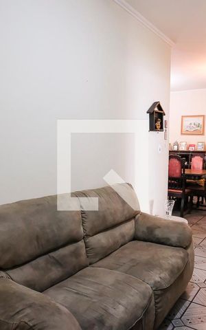Casa à venda com 350m², 4 quartos e 4 vagasSala de TV