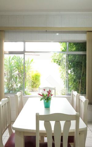 Casa à venda com 350m², 4 quartos e 4 vagasCozinha