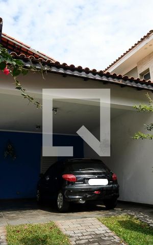 Casa à venda com 350m², 4 quartos e 4 vagasGaragem