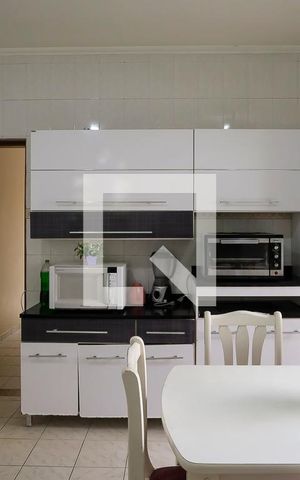 Casa à venda com 350m², 4 quartos e 4 vagasCozinha