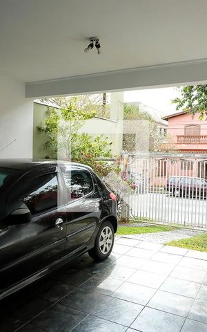 Casa à venda com 350m², 4 quartos e 4 vagasGaragem