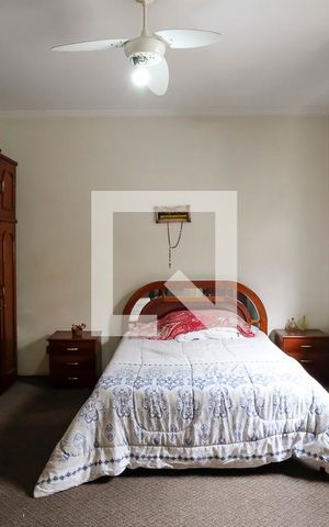 Casa à venda com 350m², 4 quartos e 4 vagasSuíte 