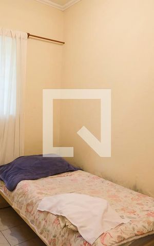 Casa à venda com 350m², 4 quartos e 4 vagasQuarto/Área de Serviço