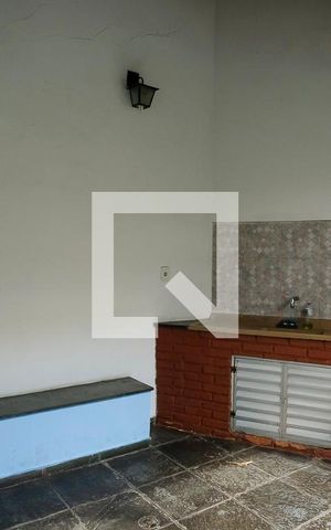 Casa à venda com 350m², 4 quartos e 4 vagasChurrasqueira