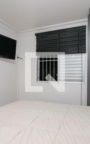 Apartamento à venda com 47m², 2 quartos e 1 vaga Apartamento à venda com 47m², 2 quartos e 1 vagaSuíte