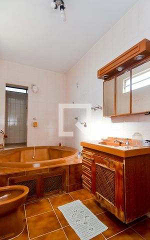 Casa para alugar com 400m², 3 quartos e 2 vagasBanheiro da Suíte
