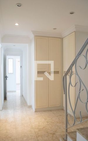 Apartamento para alugar com 410m², 4 quartos e 4 vagas Apartamento para alugar com 410m², 4 quartos e 4 vagasHall