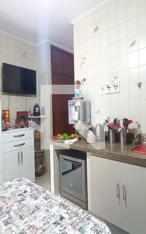 Casa à venda com 280m², 4 quartos e 3 vagas Casa à venda com 280m², 4 quartos e 3 vagasCozinha