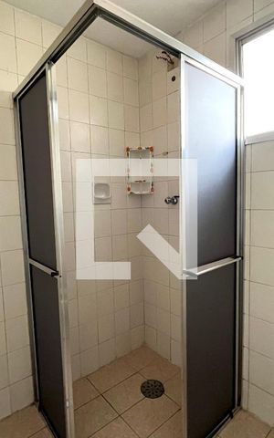 Apartamento à venda com 70m², 2 quartos e 1 vaga Apartamento à venda com 70m², 2 quartos e 1 vagaBanheiro