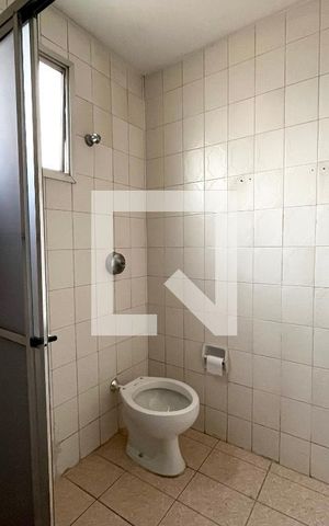 Apartamento à venda com 70m², 2 quartos e 1 vaga Apartamento à venda com 70m², 2 quartos e 1 vagaBanheiro