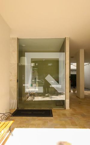 Apartamento à venda com 100m², 2 quartos e 1 vaga Apartamento à venda com 100m², 2 quartos e 1 vagaPortaria