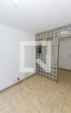 Apartamento para alugar com 68m², 3 quartos e sem vaga Apartamento para alugar com 68m², 3 quartos e sem vagaSala