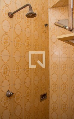 Apartamento para alugar com 74m², 2 quartos e 1 vagaBanheiro de Serviço