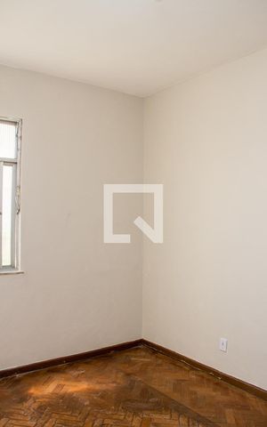Apartamento para alugar com 74m², 2 quartos e 1 vagaQuarto 02