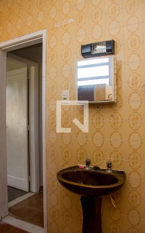 Apartamento para alugar com 74m², 2 quartos e 1 vagaBanheiro Social