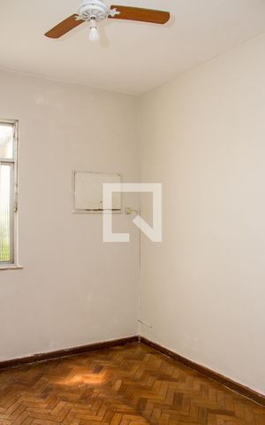 Apartamento para alugar com 74m², 2 quartos e 1 vagaQuarto 01