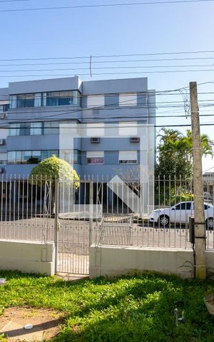 Casa à venda com 310m², 6 quartos e 6 vagas Casa à venda com 310m², 6 quartos e 6 vagasVista