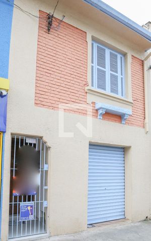 Casa para alugar com 90m², 2 quartos e sem vaga Casa para alugar com 90m², 2 quartos e sem vagaFachada