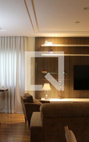Casa à venda com 240m², 3 quartos e 4 vagasSala