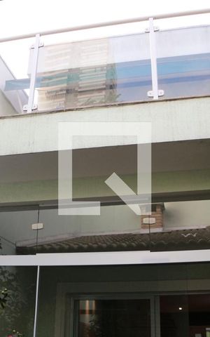 Casa à venda com 240m², 3 quartos e 4 vagasvaranda