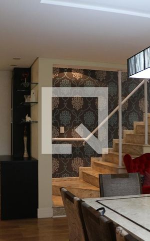 Casa à venda com 240m², 3 quartos e 4 vagasSala