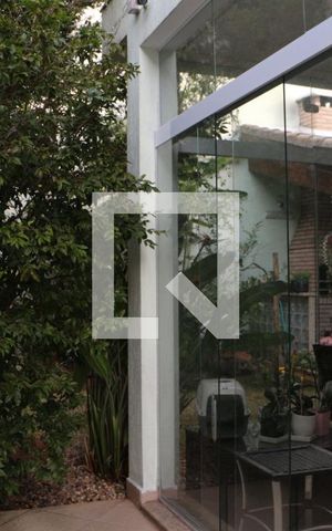 Casa à venda com 240m², 3 quartos e 4 vagasJardim