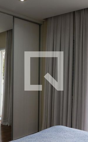 Casa à venda com 240m², 3 quartos e 4 vagasQuarto Suíte