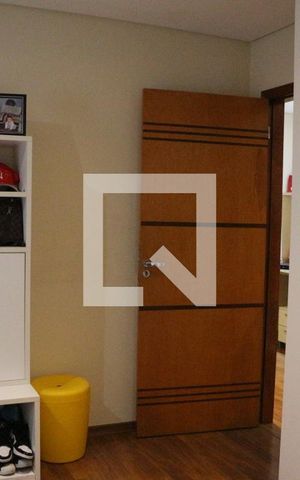 Casa à venda com 240m², 3 quartos e 4 vagasQuarto 2 - Suíte