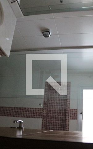 Casa à venda com 240m², 3 quartos e 4 vagasBanheiro da Suíte