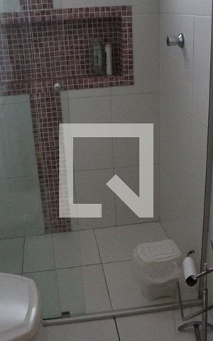 Casa à venda com 240m², 3 quartos e 4 vagasBanheiro da Suíte