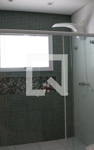 Casa à venda com 240m², 3 quartos e 4 vagasBanheiro da Suíte 3
