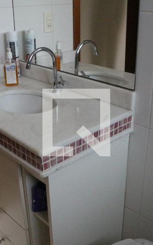 Casa à venda com 240m², 3 quartos e 4 vagasBanheiro da Suíte