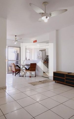 Apartamento à venda com 40m², 2 quartos e 1 vaga Apartamento à venda com 40m², 2 quartos e 1 vagaSala
