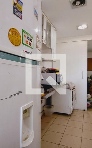 Apartamento à venda com 40m², 2 quartos e 1 vaga Apartamento à venda com 40m², 2 quartos e 1 vagaCozinha - Armários