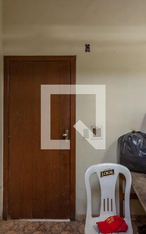 Casa à venda com 350m², 3 quartos e 4 vagas Casa à venda com 350m², 3 quartos e 4 vagasQuarto de Serviço 1